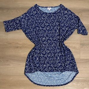 LuLaRoe Navy and White Geometric Top